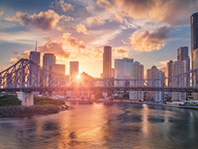 Image of the Brisbane skyline behind the Storey Bridge